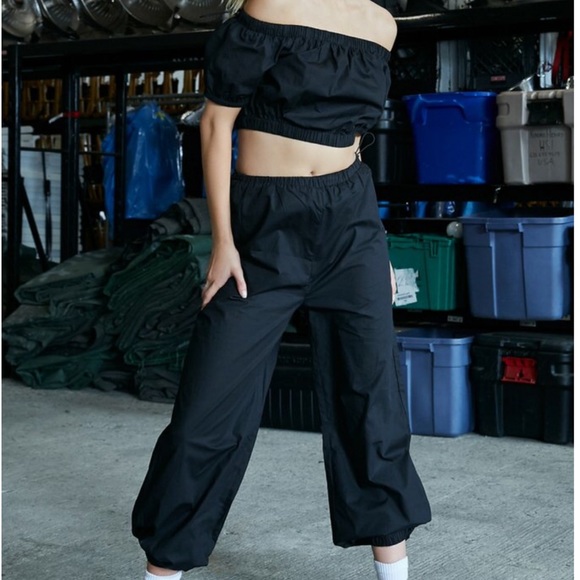 SOLD Piece WIND BREAKER SET | ACCEPTING OFFERS! - Picture 7 of 8